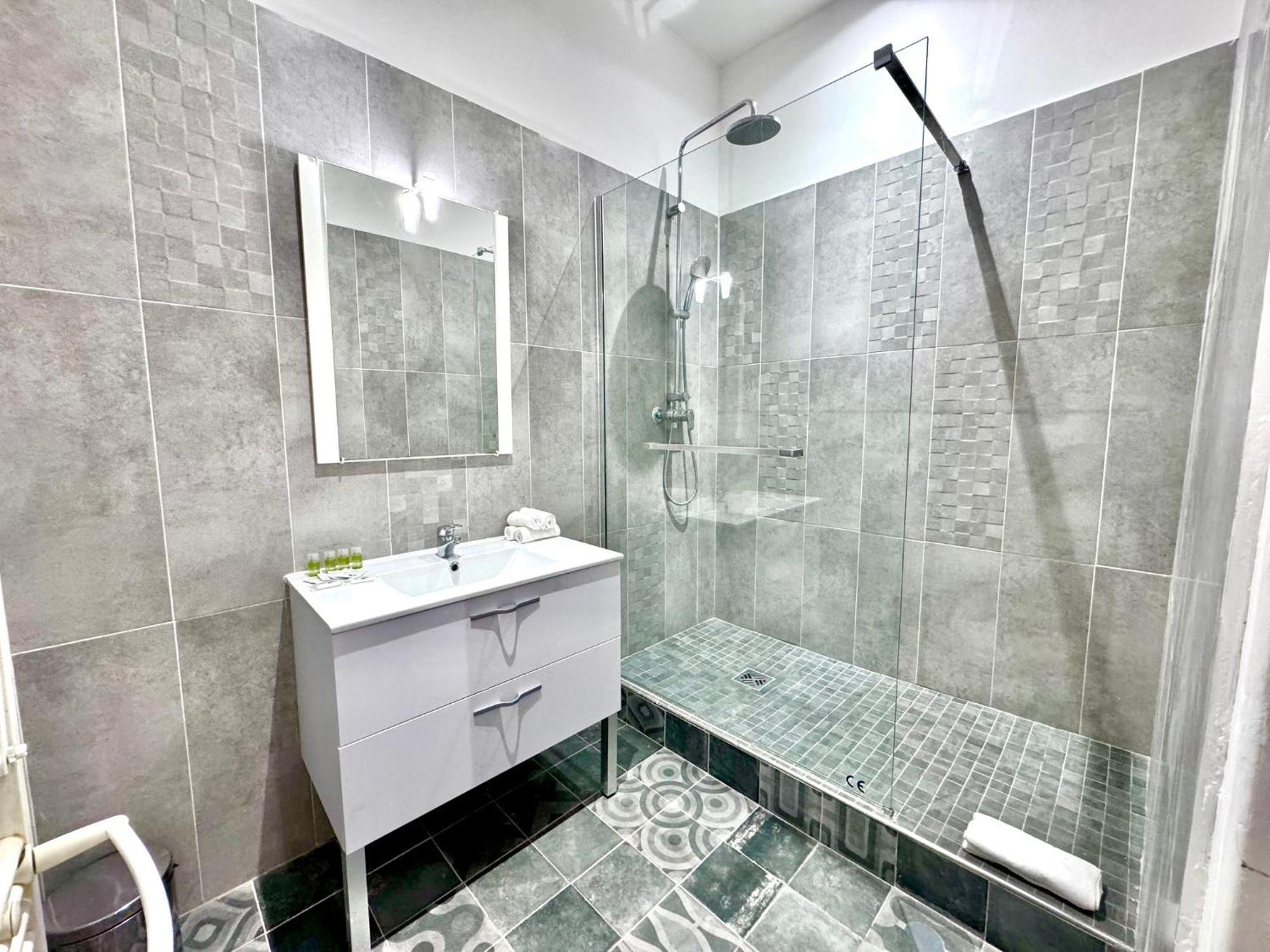 Aparthotel Riviera - Pont Vieux 2 - Old Town - Charm 2 Bedrooms Apartement Ac - 5Mn Beach Nizza Esterno foto